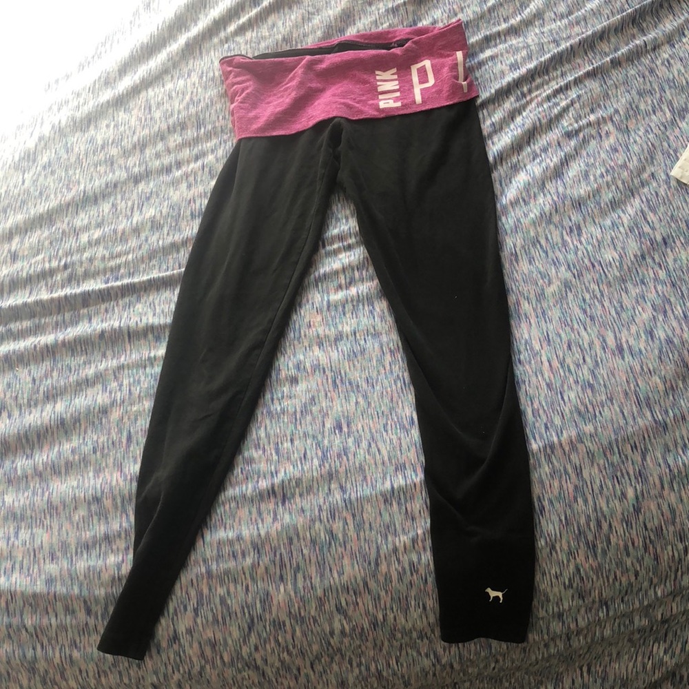 PINK yoga leggings